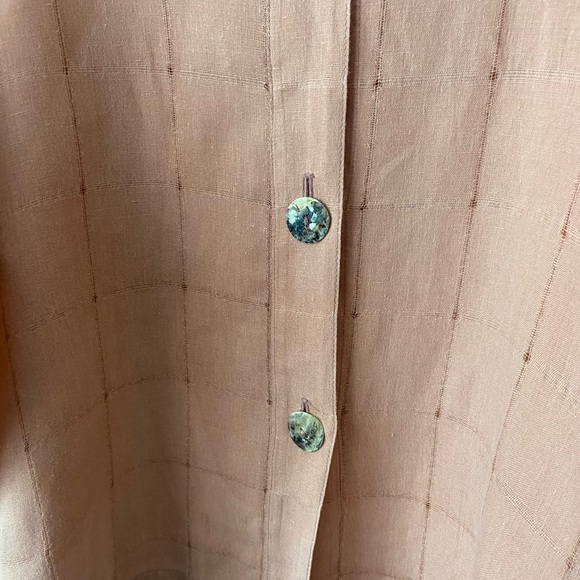 Linen salmon button up size L - Picture 3 of 4